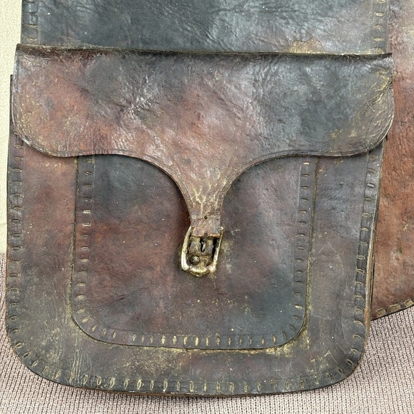 Antique 1900 - 1915 Navajo Native Western‎ Leather Saddle Bags Handmade - Picture 6 of 11